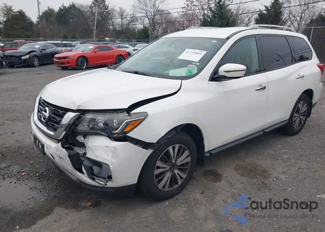 2017 Nissan Pathfinder S z USA, uszkodzony, nr VIN 5N1DR2MM9HC695021